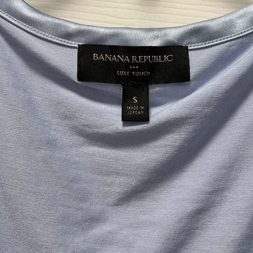 Banana Republic tank. Luxe touch. - Picture 3 of 3